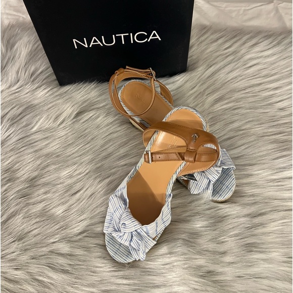 NAUTICA  NWT Blue & White Ankle Wedge - Picture 5 of 8